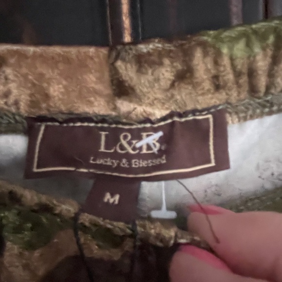 L & B velveteen camouflage wide flare pants. Sz M - Picture 2 of 7